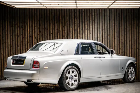 Rolls-Royce Phantom 4