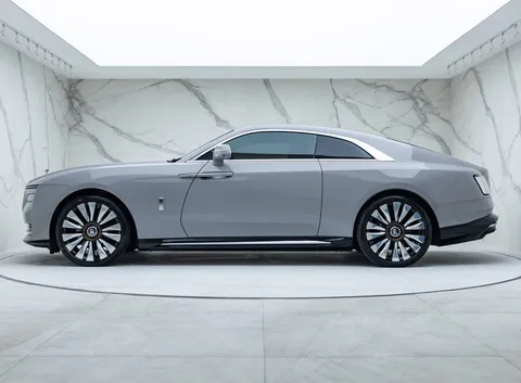 Rolls-Royce Spectre — photo 3 of 42