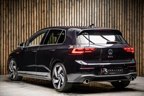 Volkswagen Golf GTI — photo 3 of 39