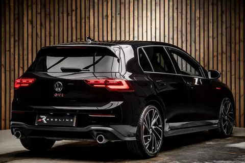 Volkswagen Golf GTI — photo 4 of 42